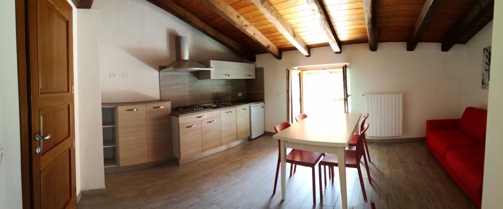 Agriturismo Cornei Da Nadia Pensionat Collio Exteriör bild